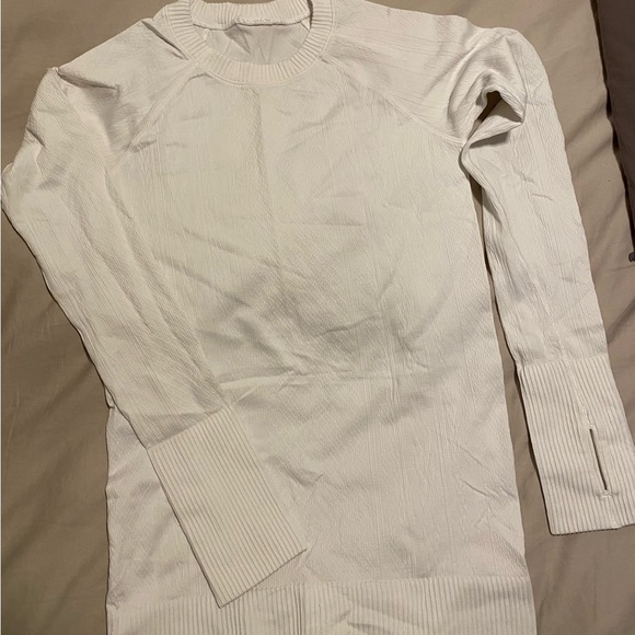 Lululemon long sleeve - Picture 1 of 5